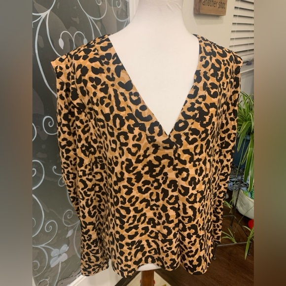 DKNY X-Large Animal Print Top - Picture 1 of 4